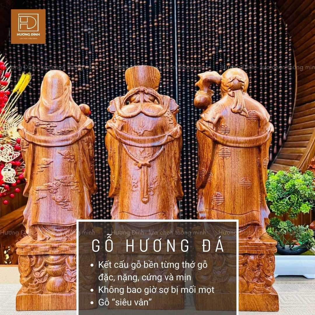 Tượng Tam Đa được làm bằng gỗ hương đá Tượng Tam Đa được làm bằng gỗ hương đá