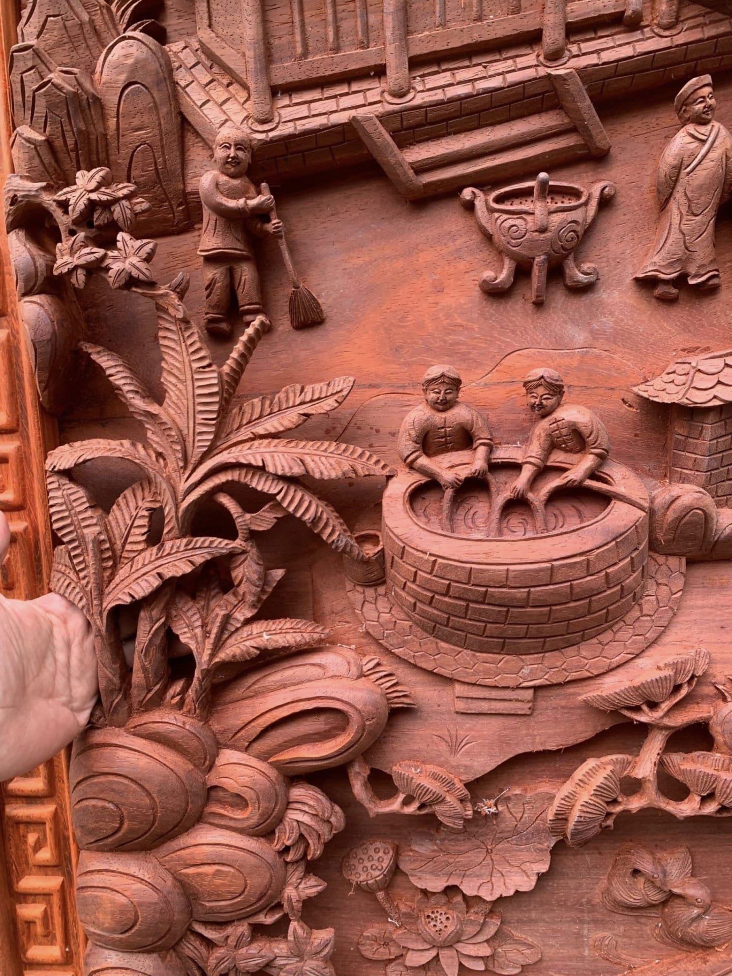 Hàng đục tay kênh bong sắc nét