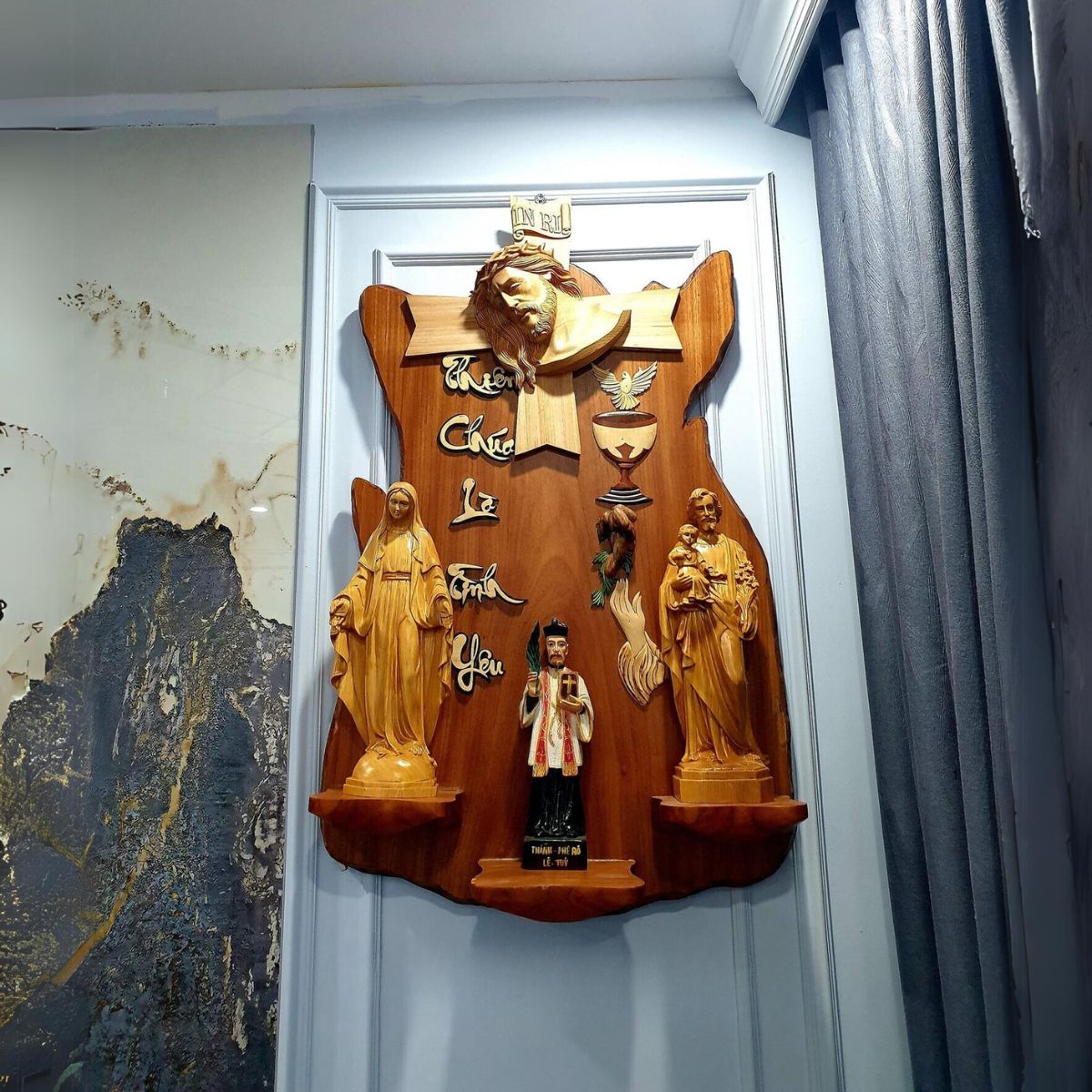 Bàn Thờ Chúa Công Giáo C7