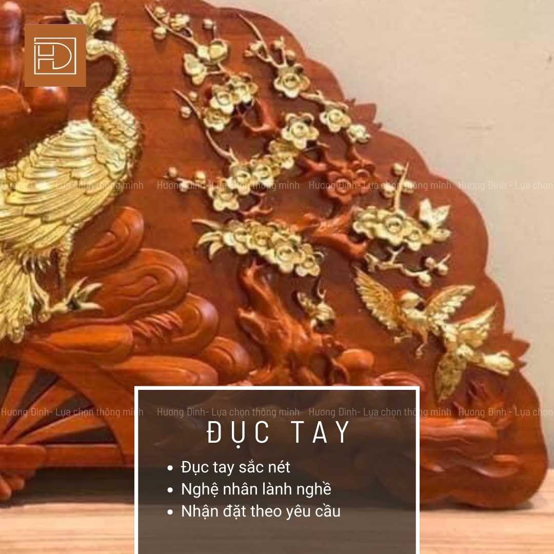 Tranh Quạt được đục tay rất tỉ mỉ và đẹp