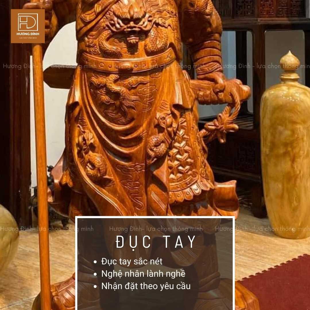 Các chi tiết trong tượng Quan Công được đục tay tỉ mỉ