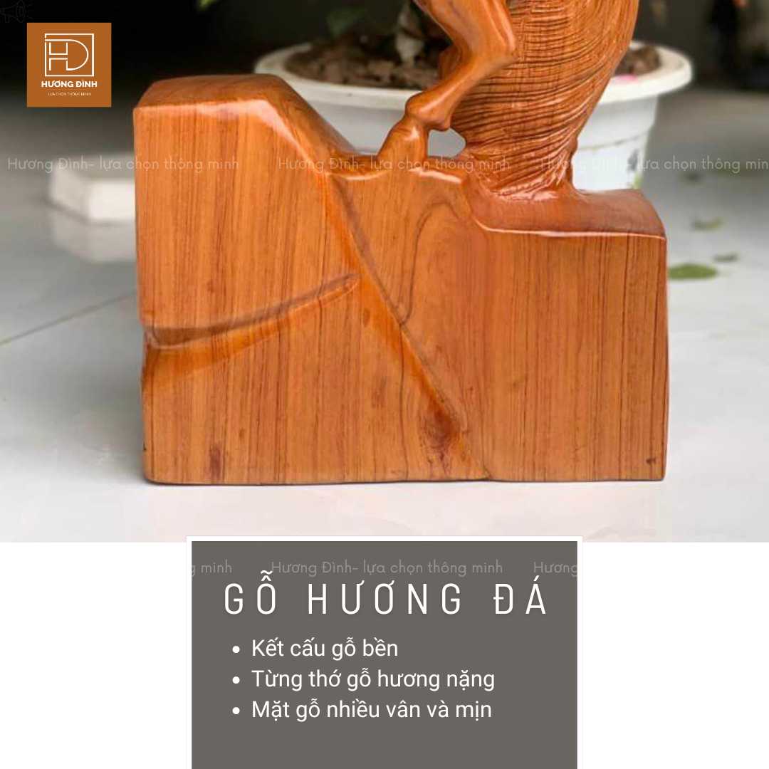 Tượng Quan Công được làm từ gỗ hương đá Tượng Quan Công được làm từ gỗ hương đá