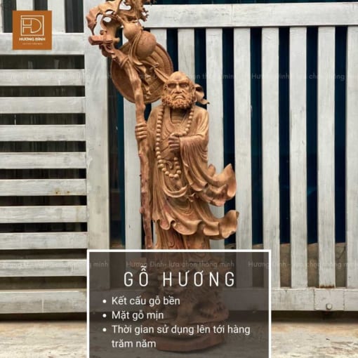 tượng Đạt Ma Quá Hải được làm từ gỗ hương